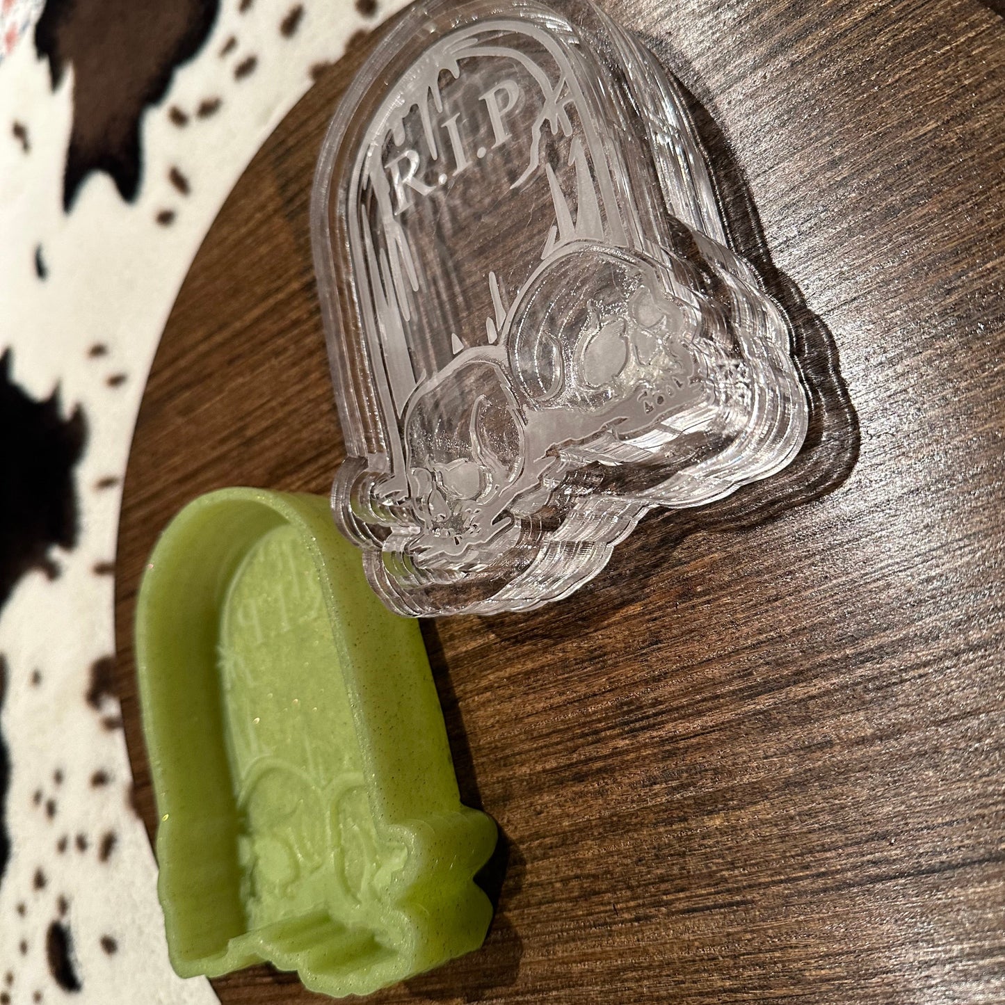 Headstone with Skulls Silicone Mold