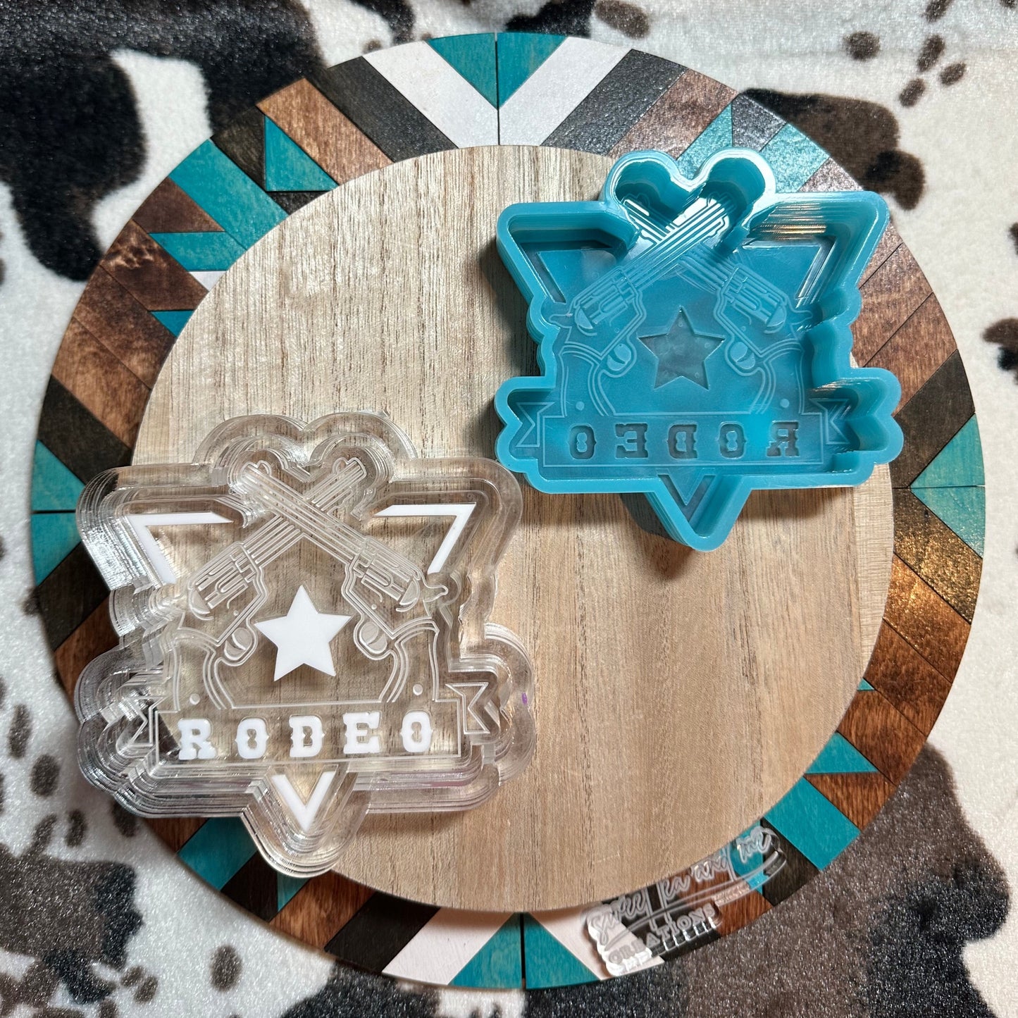 Rodeo Triangle w/ Pistols Silicone Mold